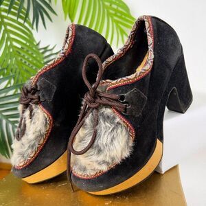 Vintage Y2K Rocket Dog Black Nordic Chunky Faux Fur High Heel Ankle Booties / 9
